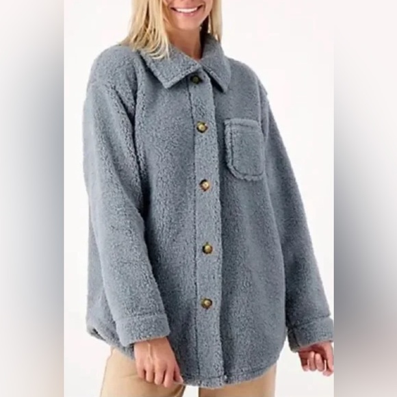 Koolaburra Jackets & Blazers - Koolaburra by UGG brushed back Sherpa Cozy Shacket. Women’s XL